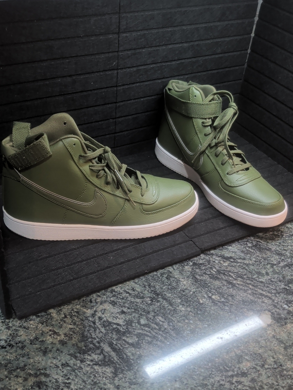 Nike Vandal High Supreme LTR Men's High-Top Athletic Sneakers in Olive Green